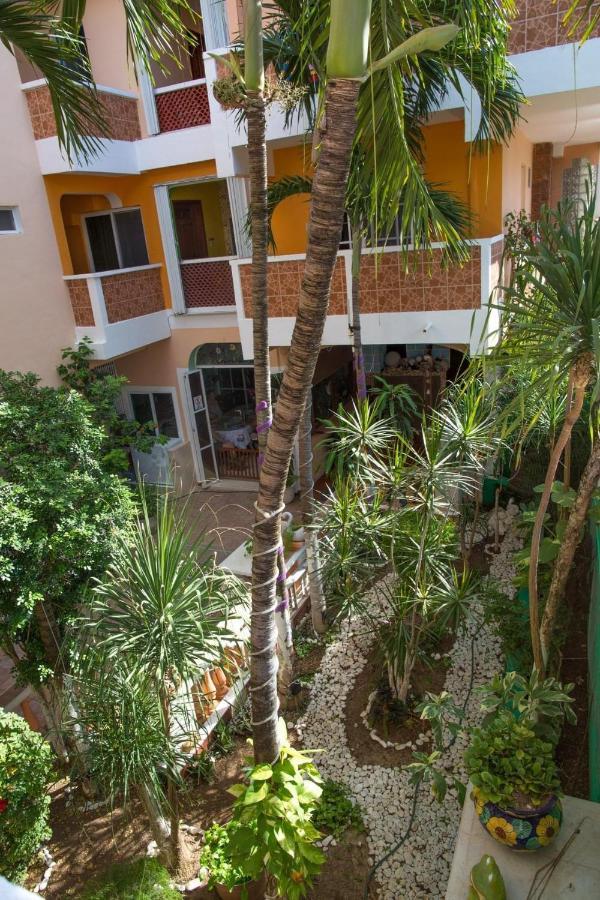 Hotel Francis Arlene Adults Only อิสลามูเฮเรส ภายนอก รูปภาพ