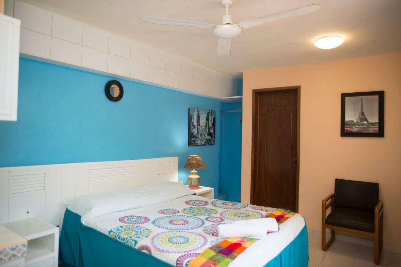 Hotel Francis Arlene Adults Only อิสลามูเฮเรส ภายนอก รูปภาพ